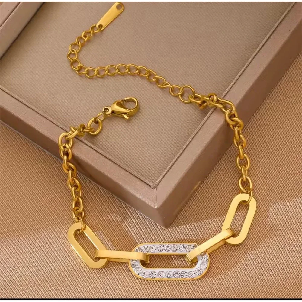 N/A gold tone
